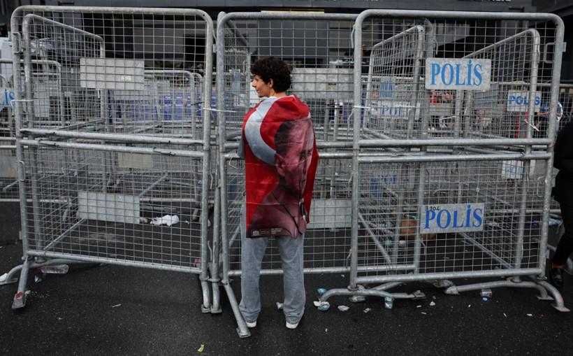 Fotoğraflarla CHP'ye abluka - Resim: 1