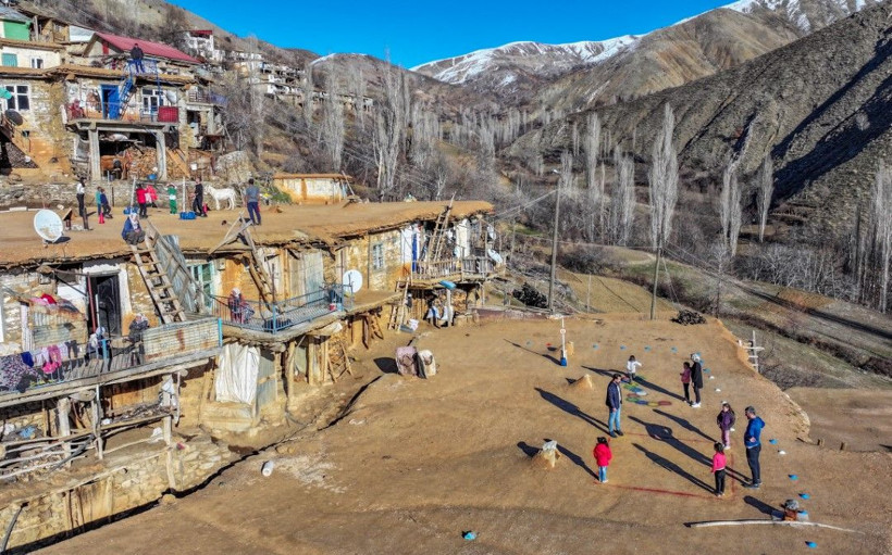 Toprak damları oyun alanına dönüştürdüler - Resim: 8