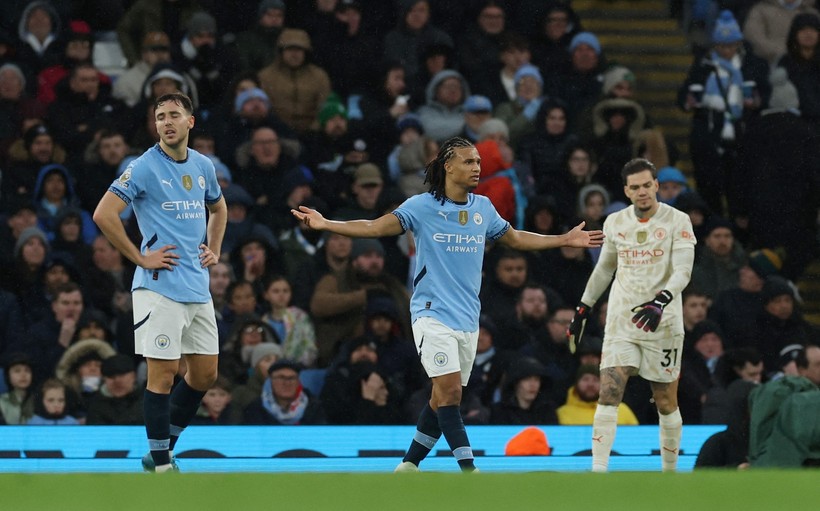 Liverpool, Manchester City’yi ezdi geçti! Zirvede fark açıldı - Resim : 2