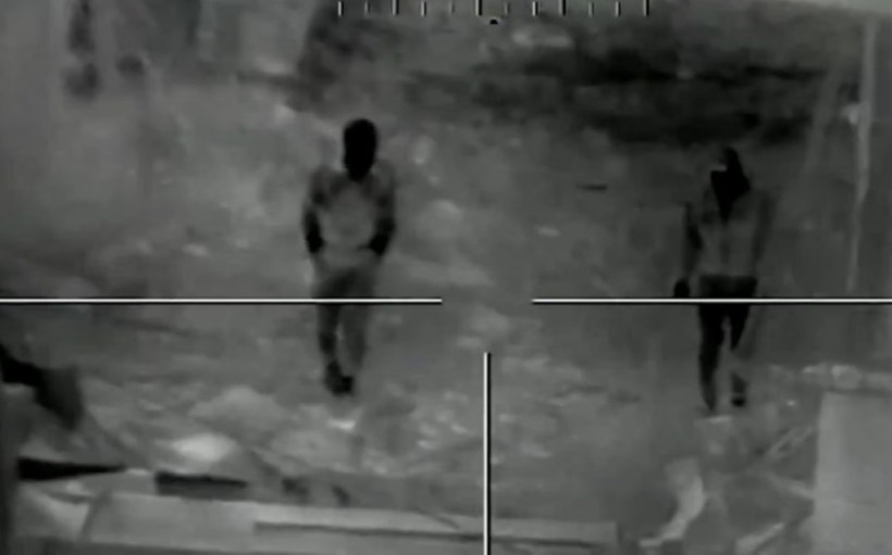 Korkunç trajedi videoda ortaya çıktı: Keskin nişancılar bir aileyi yok etti - Resim : 2