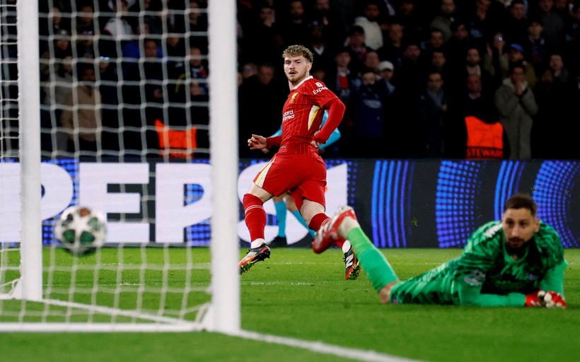 Devlerin gecesi! Liverpool PSG'yi gafil avladı, Barcelona Benfica’yı 10 kişiyle yendi - Resim : 3