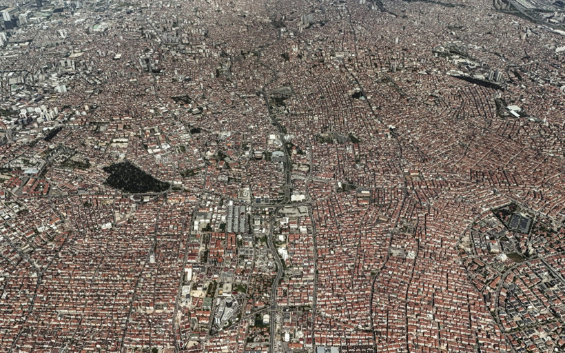 Sosyal medya bu fotoğrafları tartışıyordu: Tek karede iki İstanbul - Resim : 1