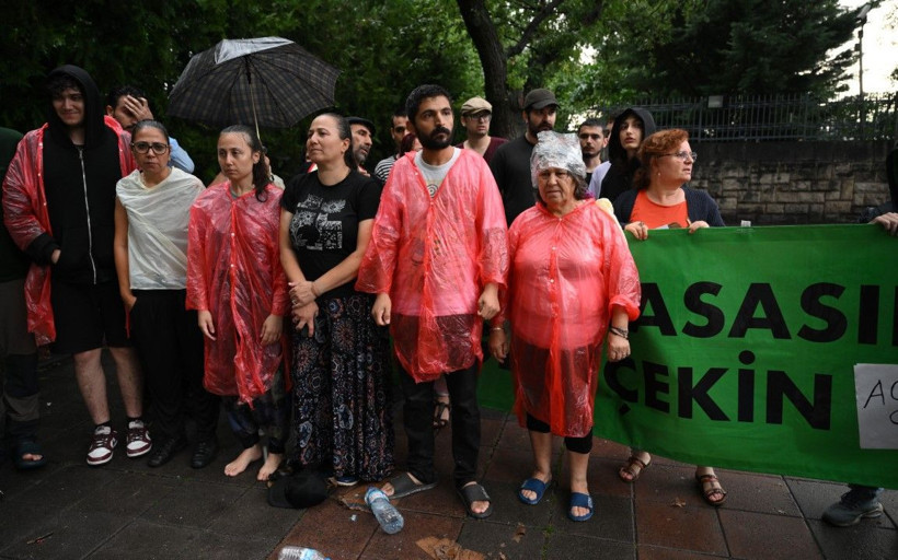 Köylüler sağanak yağmura rağmen direnişte - Resim: 18