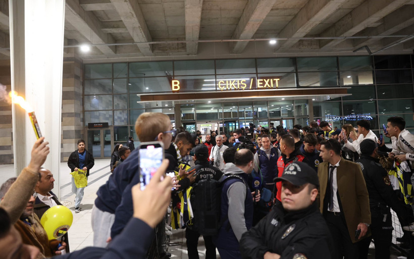 Fenerbahçe, Adana'ya vardı - Resim : 1
