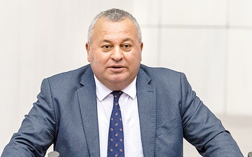 Apo’ya voleybol sahası Özdağ’a 7 adımlık koğuş - Resim : 6