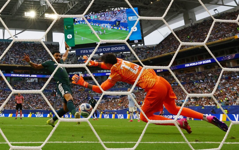 Muslera'dan Dünya Kupası itirafı: Yediği hatalı gollerle Uruguay'ı yakmıştı - Resim : 1