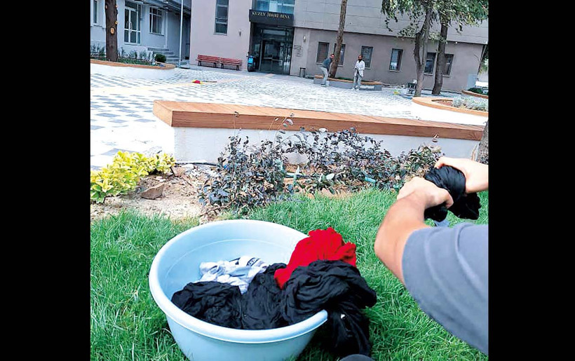 Leğende çamaşır yıkama eylemi - Resim : 2