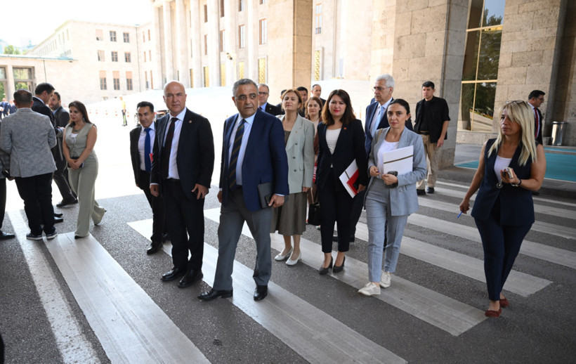 Komisyon toplantısı başladı: Türkiye'nin gözü kulağı TBMM'de - Resim : 6