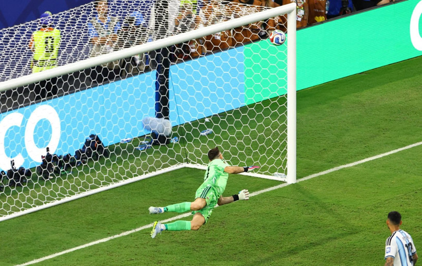 Messi hem gol hem asist rekoru kırarak Arjantin'i son 16'ya taşıdı: Yeşil Burun Adaları tarih yazdı - Resim: 18