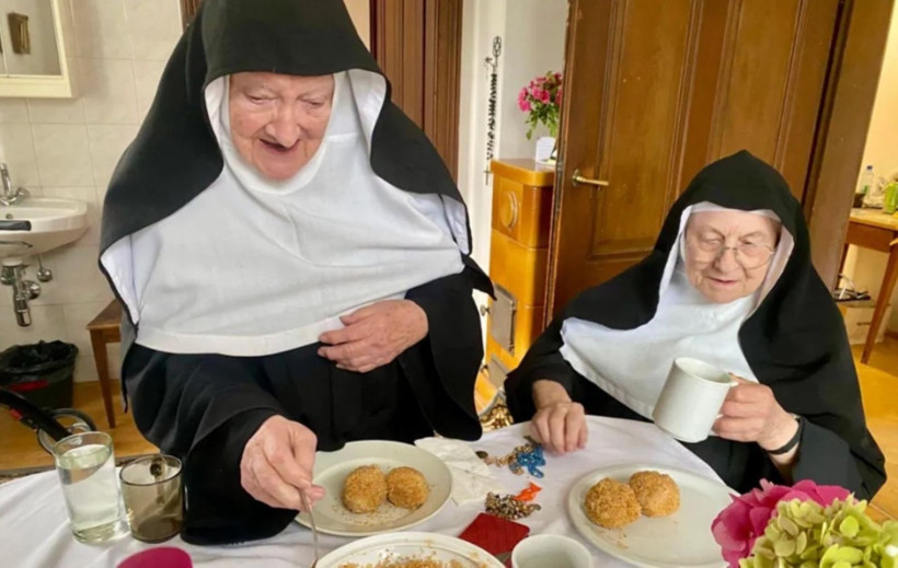 Sosyal medya fenomeni ‘kaçak rahibelere' kiliseden ültimatom geldi - Resim: 5
