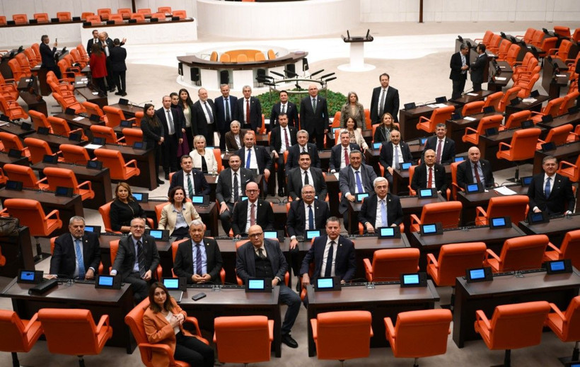 CHP'nin emekli nöbeti başladı - Resim: 3