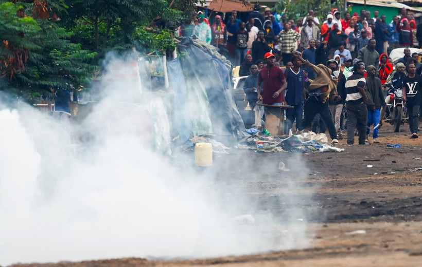Muhalefet adaylarını yasaklamıştı, seçimi yüzde 98'le kazandı - Resim : 1