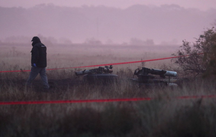 8 bin metre yükseklikte üçe bölündü: Olay yeri böyle görüntülendi - Resim: 15