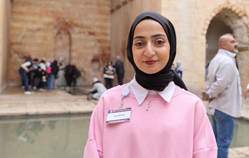 Mardin’de bayram yoğunluğu! Oteller tamamen doldu, turistler akın etti - Resim: 19