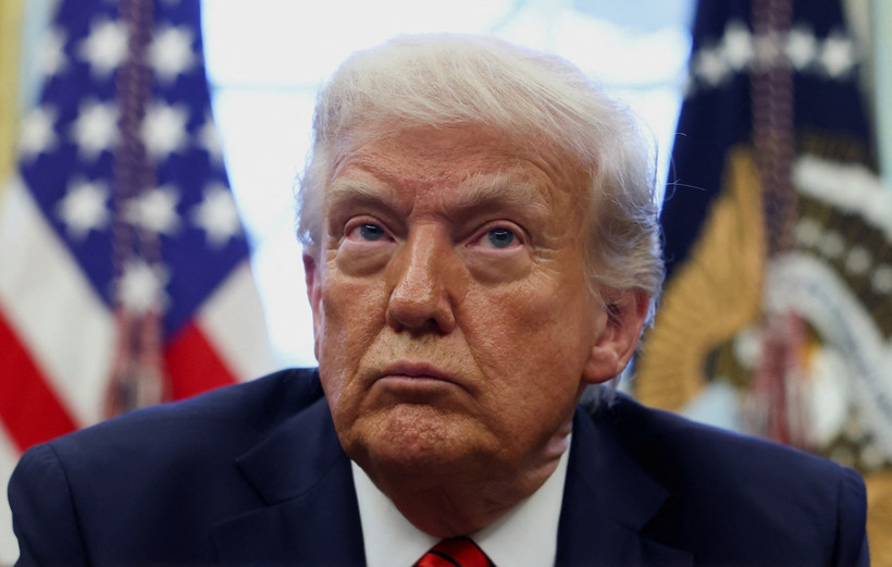 Trump gözünü altın dolu adaya dikti - Resim : 1