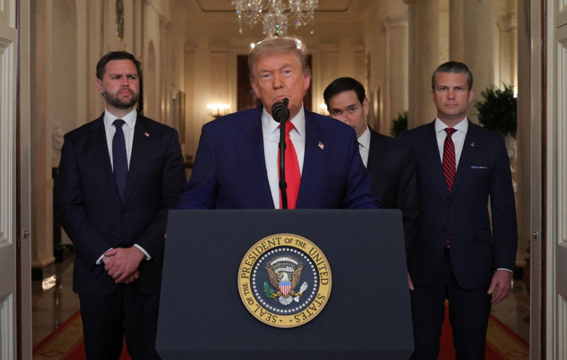 Trump, İran saldırısını böyle takip etti - Resim: 8