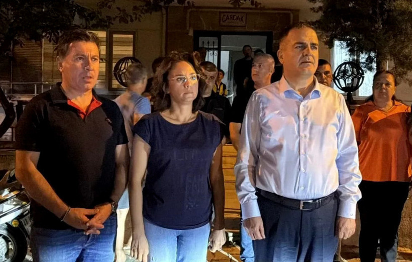 CHP'li başkanın aile evini yakanlar yakalandı: Biri 15, diğeri 16 yaşında - Resim : 1