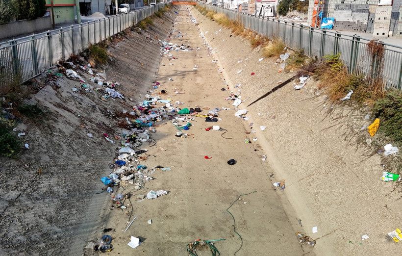 Adana’nın sulama kanalları çöplüğe döndü: Mahalleli isyan etti - Resim : 2