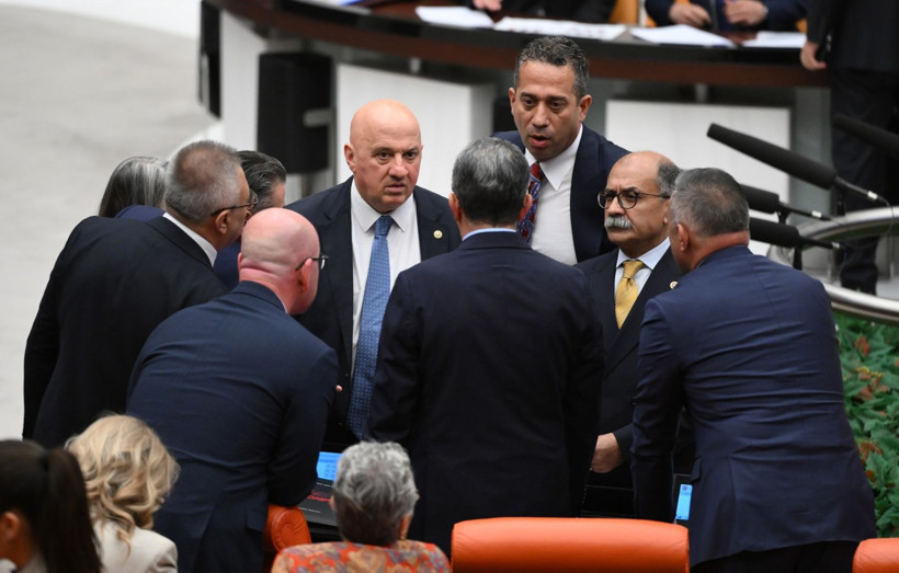 AKP'ye son dakika golü Meclis'i karıştırdı - Resim: 2