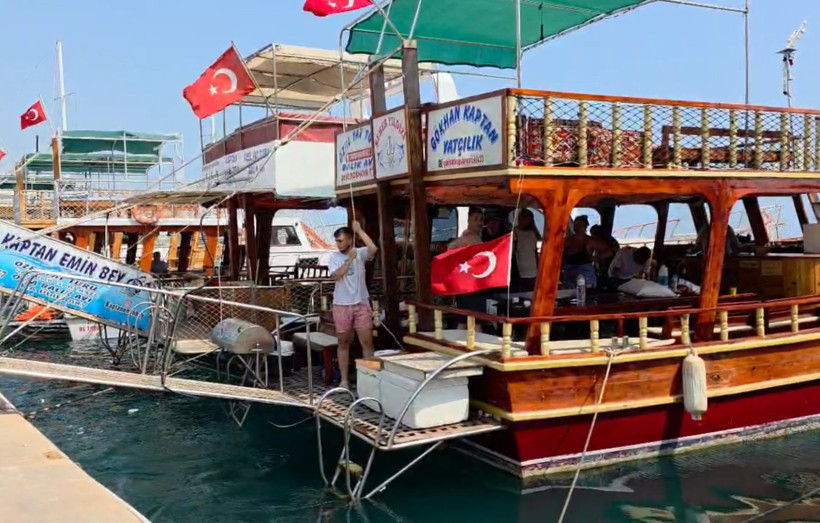 Turizmciyi isyan ettiren görüntü: Rezervasyonlar iptal oldu, işler durdu - Resim : 1