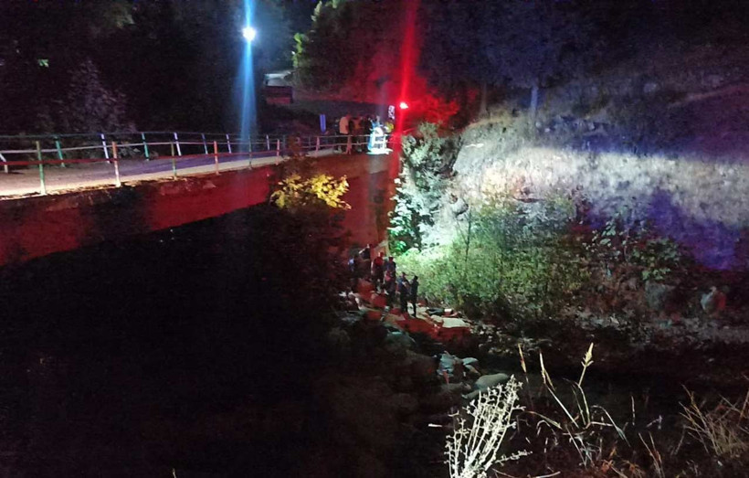 Osmaniye'de köprüden dereye düşen elektrikli bisikletteki 1 kişi öldü, 1 kişi yaralandı - Resim : 2