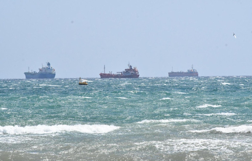 Tekirdağ’da fırtına alarmı: Denize girmek yasaklandı, uçuşlar iptal edildi - Resim : 5