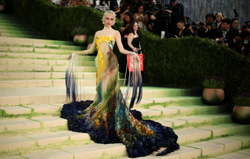 Met Gala 2026'da şıklık yarışı: Tarzlarını görenler inanamadı - Resim: 2