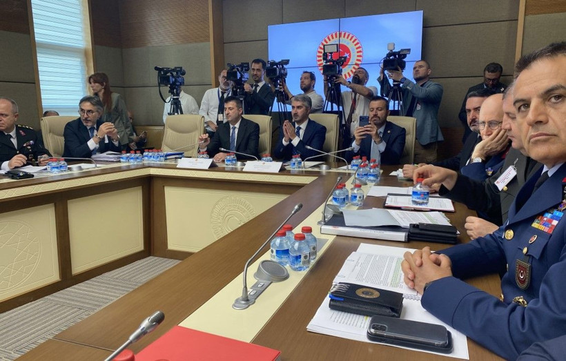 Şehit yakınları ve er gazilerden TBMM'de protesto - Resim: 2