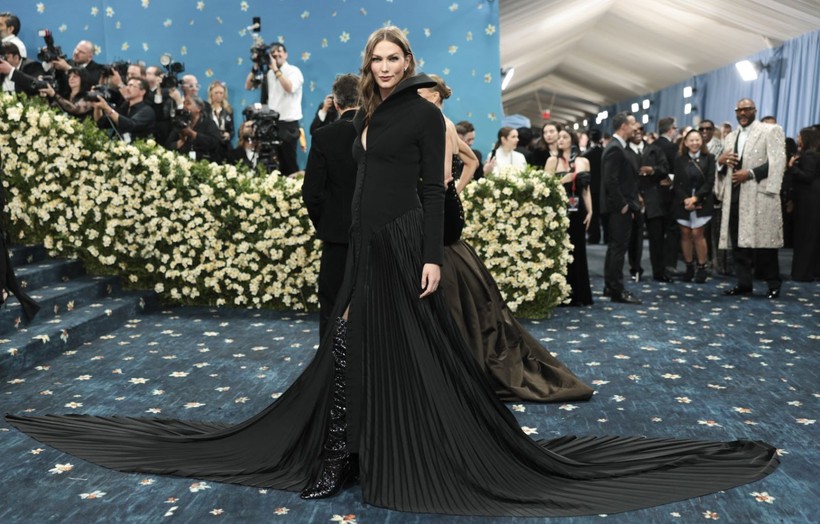 Modanın en çılgın şovu: Met Gala'ya ünlü yağdı - Resim: 18