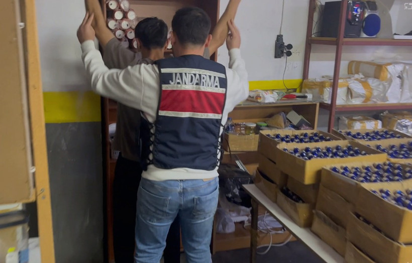İstanbul’da sahte parfüm baskını. 350 milyon TL'lik vurgun önlendi - Resim : 2