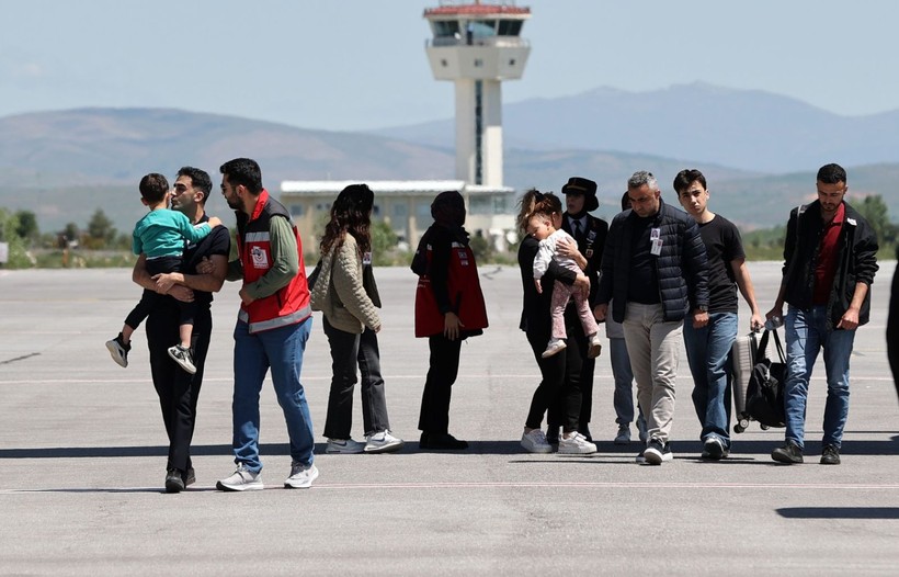 Eğitimde şehit olan astsubaya veda - Resim: 4