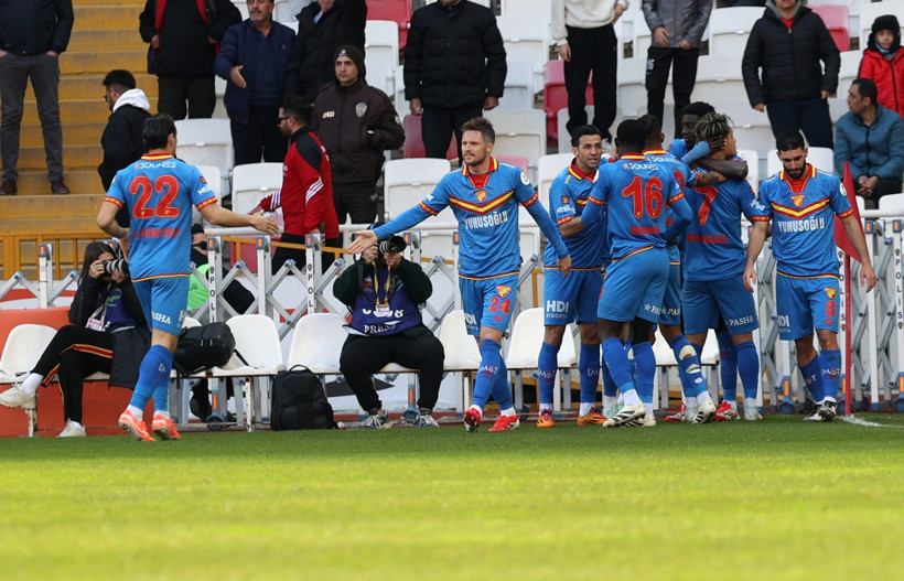 Sivasspor'u üçüncü forveti kurtardı: Göztepe 3 puanı unuttu! - Resim : 2