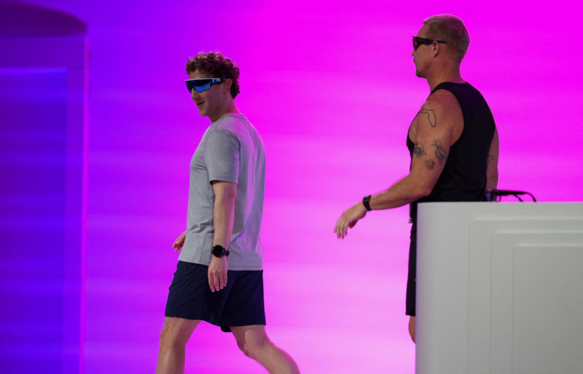 Meta'dan yeni akıllı gözlük: 'Süper zekaya giden yol' - Resim : 1