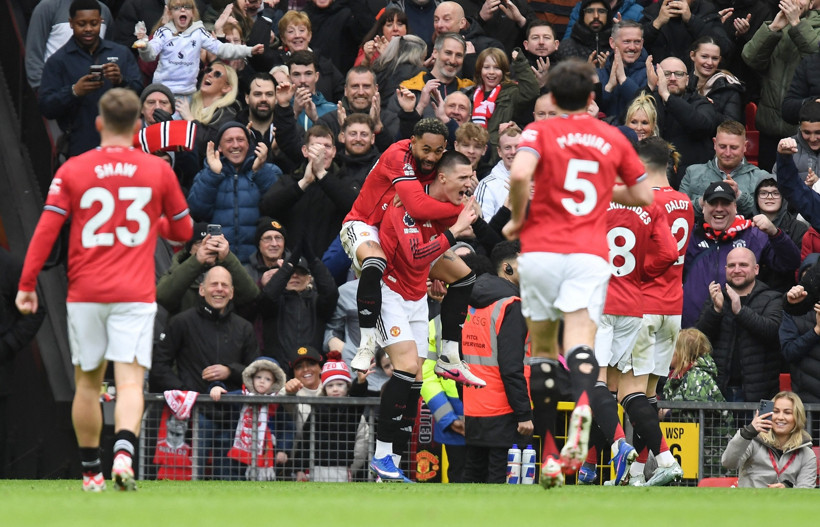 Manchester United, Aston Villa'yı ikinci yarıda devirdi: 3-1 - Resim : 1