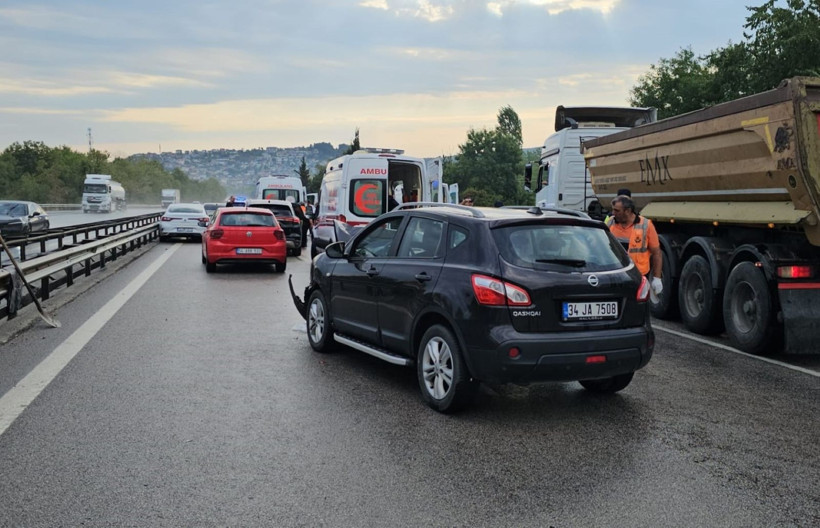 TEM'de feci kaza: 10 araç birbirine girdi - Resim: 4