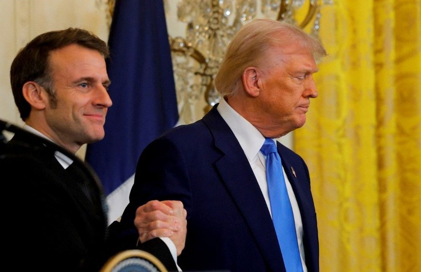 Trump ve Macron'un tokalaşma savaşı - Resim: 16