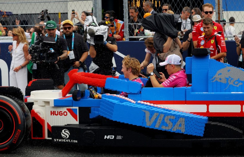Formula 1'e 'LEGO araç' damga vurdu - Resim: 17