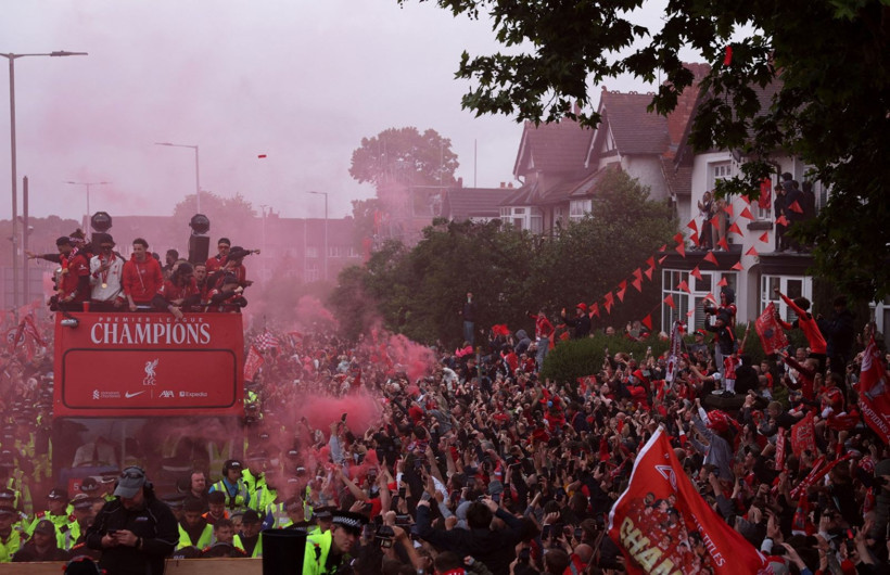 Liverpool'un 20. şampiyonluğu kutlandı - Resim: 1