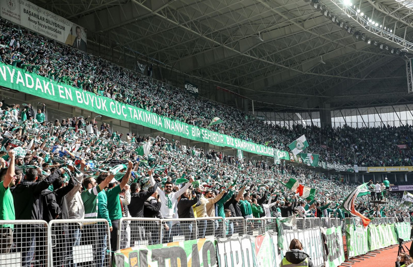 35 bin Bursasporlu bir şehri fethetti: Böyle deplasman görülmedi - Resim: 20
