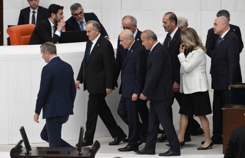 MHP lideri Bahçeli, TBMM Başkanı seçimlerinde oy kullandı - Resim: 11