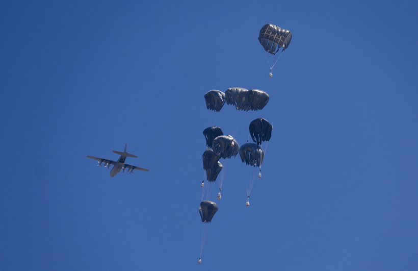 Gazze'ye havadan insani yardım yapıldı - Resim : 2