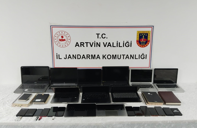 FETÖ'ye 4,2 milyonluk finans desteği: 5 ilde eş zamanlı operasyon - Resim : 1