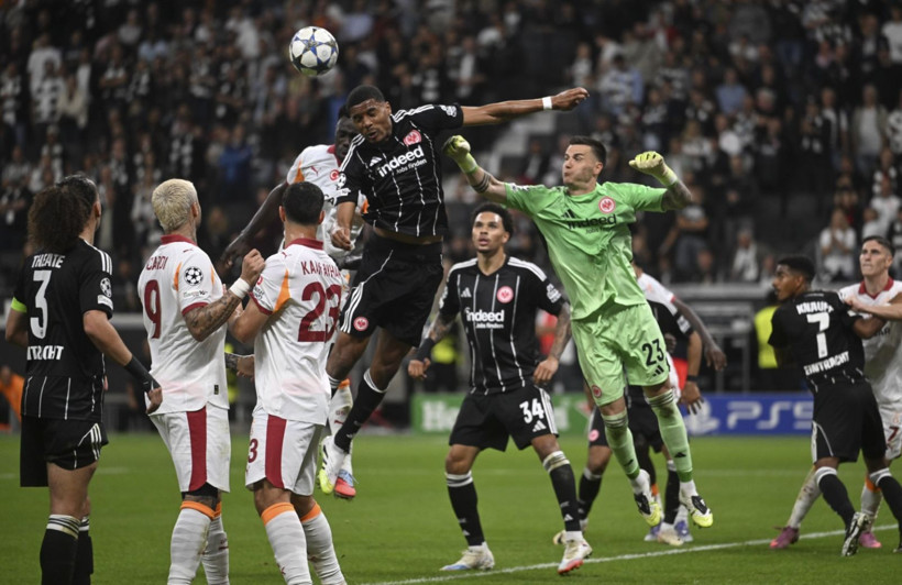Alman basınında Galatasaray manşetleri: 'Eintracht Frankfurt ezip geçti' - Resim: 9