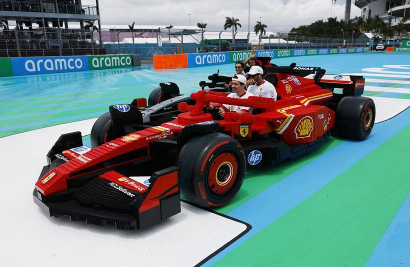 Formula 1'e 'LEGO araç' damga vurdu - Resim: 9