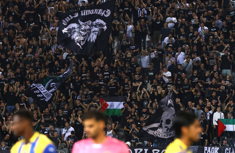 Yunan taraftarlardan İsrail protestosu - Resim : 1