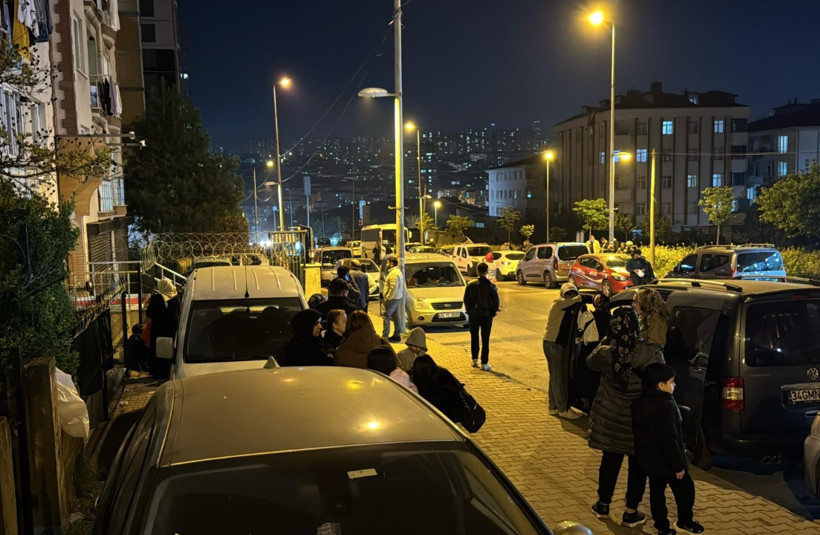 Marmara Denizi'nde deprem: İstanbul ve birçok ilde hissedildi - Resim : 4