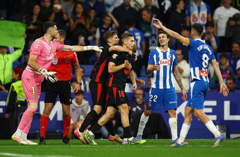Barcelona'nın kutlamasına fıskiye engeli: Mourinho'ya da yapmışlardı! - Resim: 7