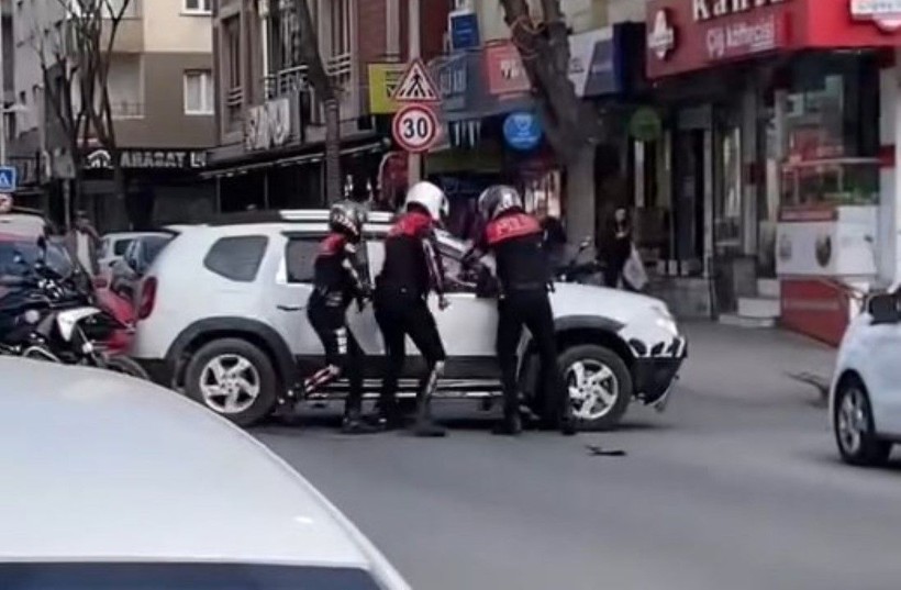 Polisten kaçtı, aracın camları kırılarak etkisiz hale getirildi - Resim: 3