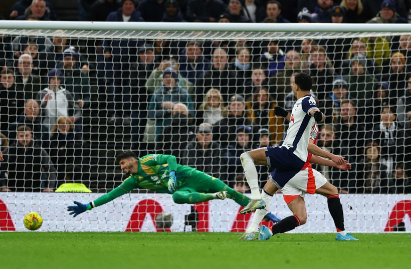 Elveda Altay Bayındır: Manchester United 11 yıl sonra onu geri çağırdı - Resim : 1