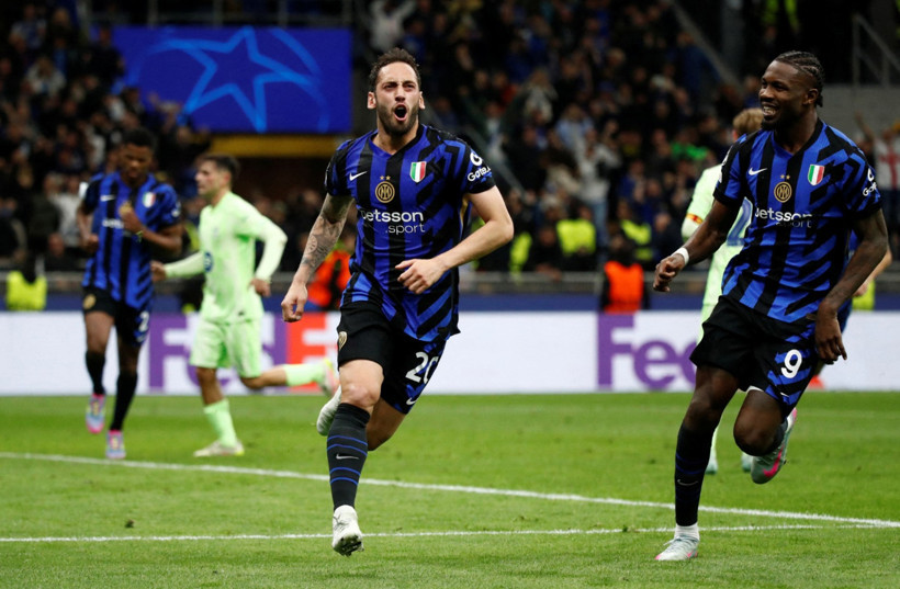 Şampiyonlar Ligi'nde unutulmaz maç! Inter, Barça'yı uzatmada yıkıp finale çıktı - Resim : 4
